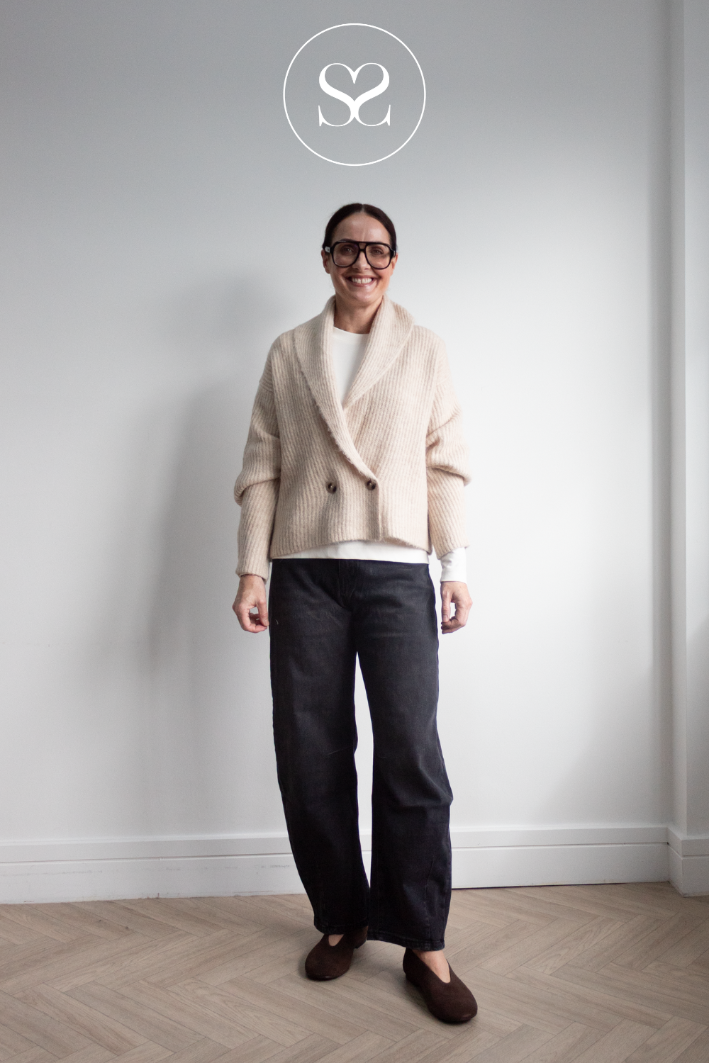Oatmeal cropped Lapel neck cardigan - Viannie