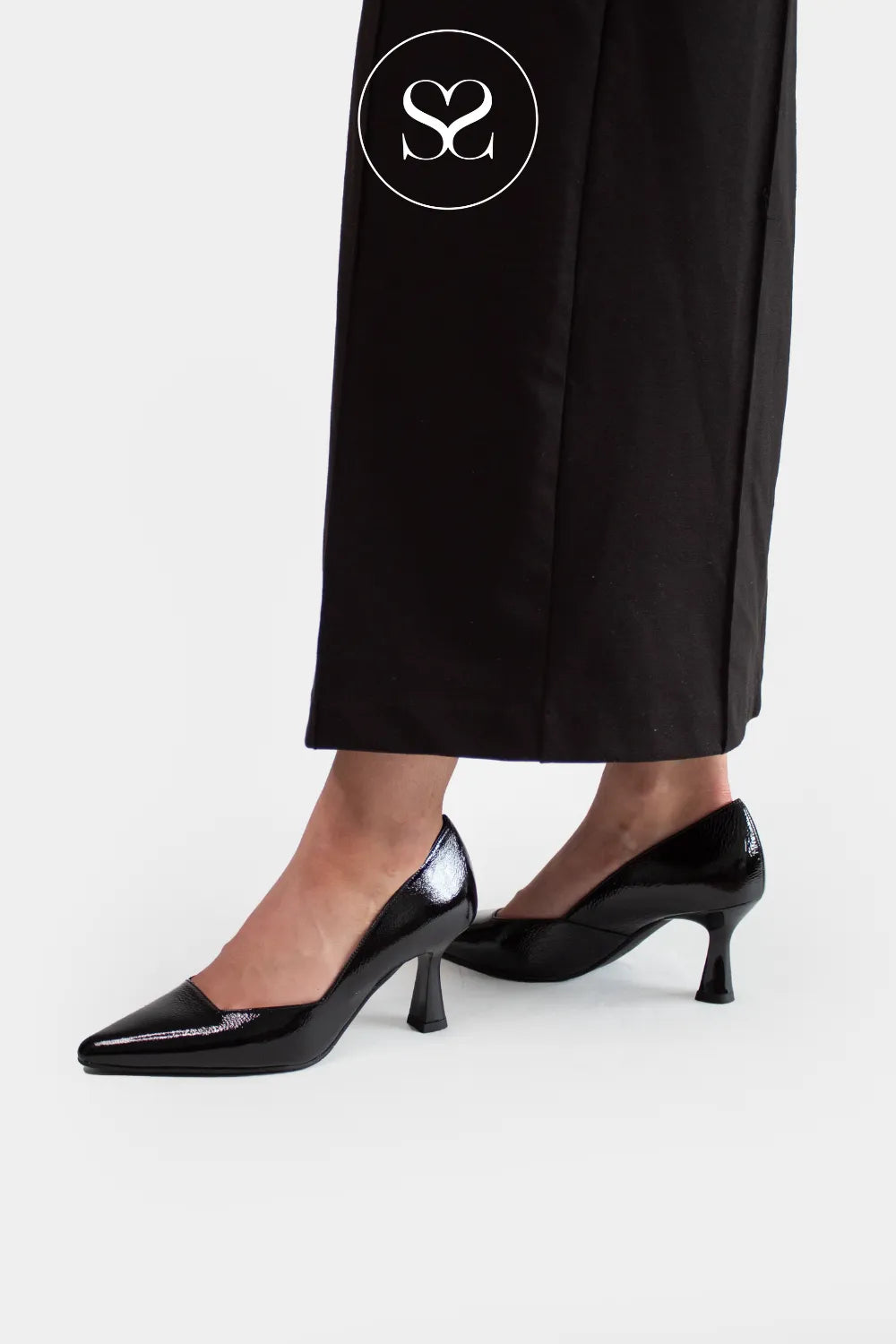 LODI BLACK PATENT FLARED HEEL POINTED TOE COURT SHOES GENIUS