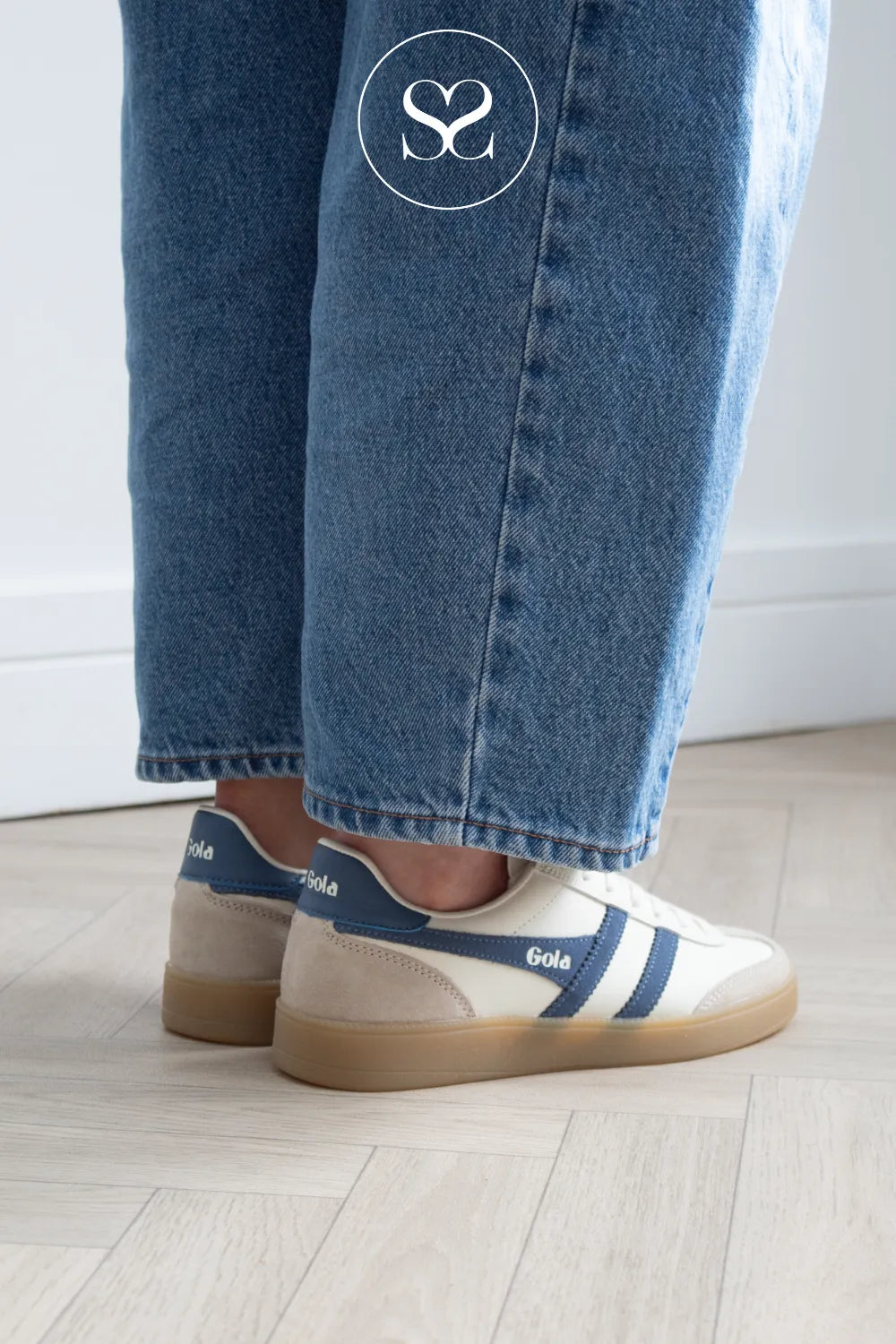 Gola Retro White & Blue Leather Trainers - Viper CLB744HE