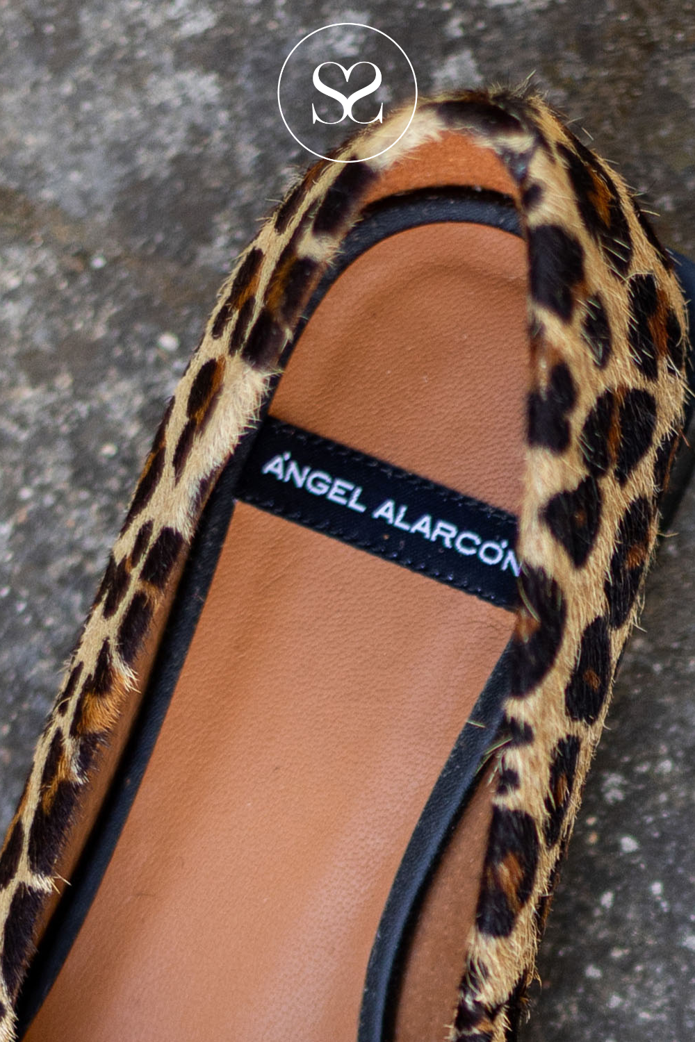 ANGEL ALARCON 24500 LEATHER  LEOPARD FLAT PUMPS