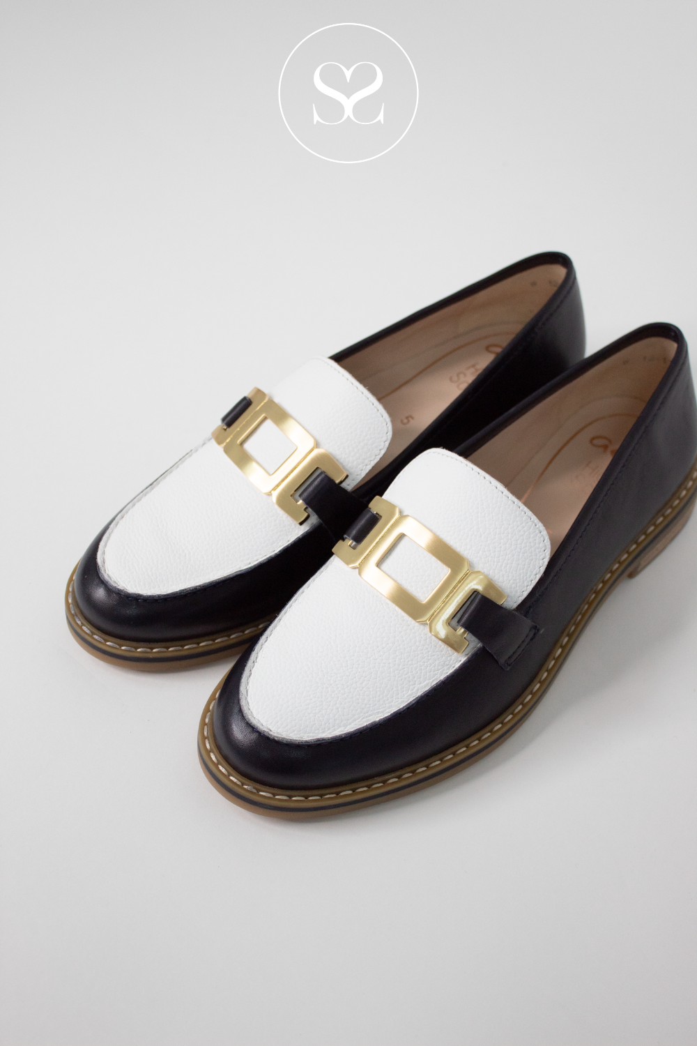 ARA 12-11252 NAVY AND CREAM SOFT LEATHER LOAFERS. THE PERFECT WORKWEAR SHOE.