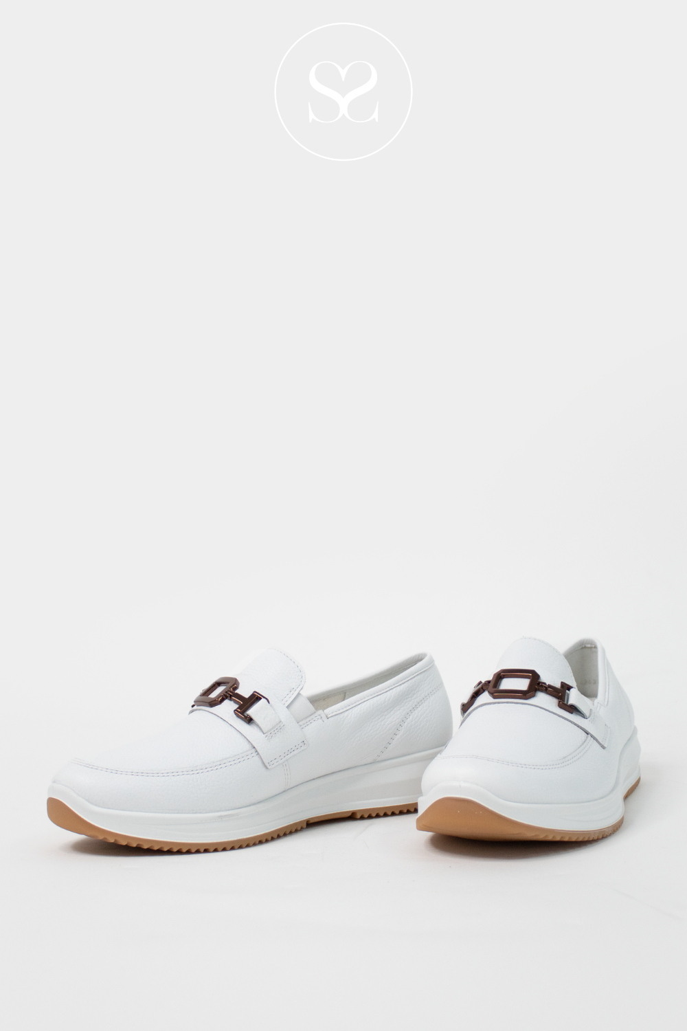ARA 12-25528 WHITE LEATHER SLIP ON TRAINER WITH BUCKLE DETAIL AND REMOVABLE CUSHIONED INSOLE
