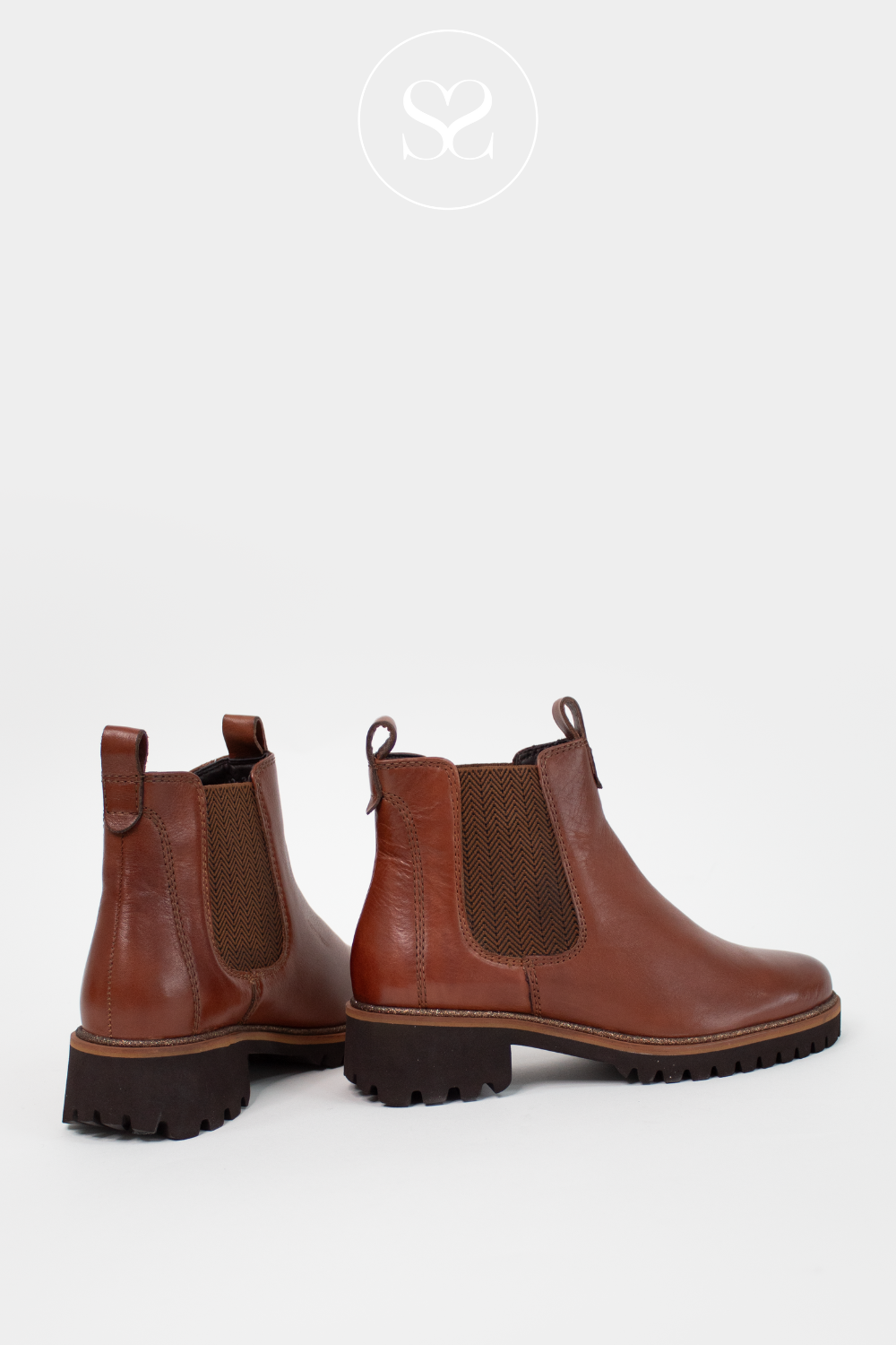 Ara 1233127 brown leather ankle boots with rubber sole and low heel