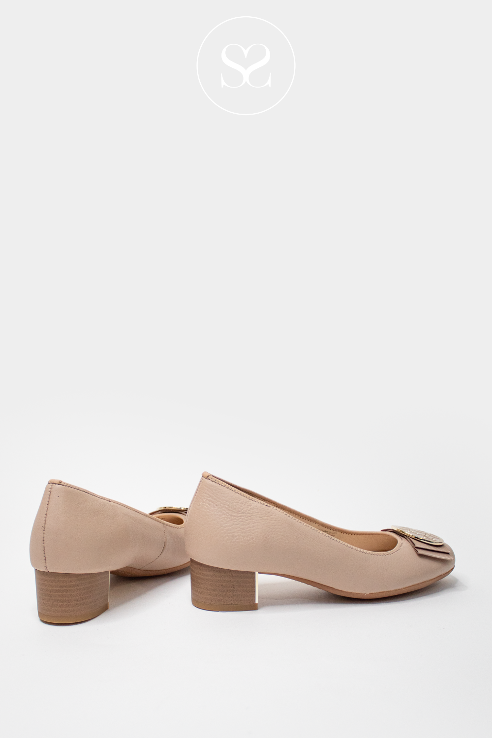 ARA 12-35807 NUDE LEATHER BLOCK HEEL WITH FRONT DETAIL