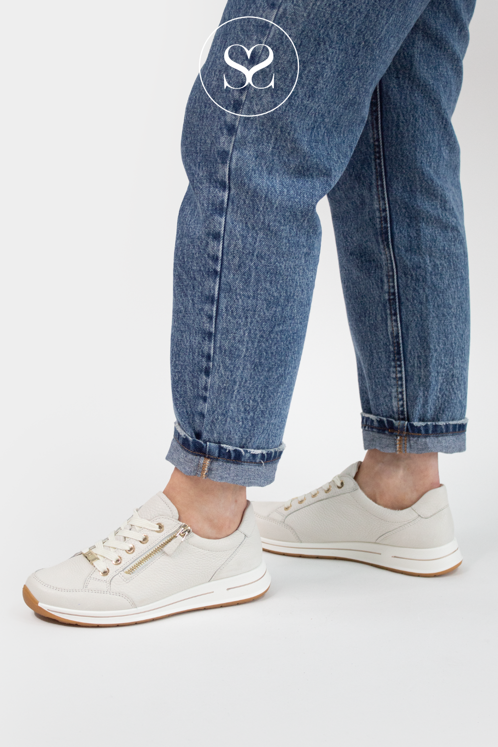 ARA 12-24801 CREAM LEATHER SOFT LEATHER SNEAKERS WITH SIGHTLY ELEVATED SOLE AND SIDE ZIP