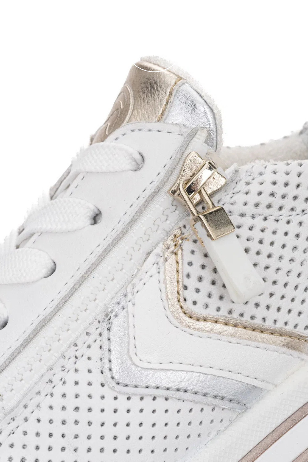 ARA sneakers. White and metallic runners with breathable leather, laces, side zip, wedge sole and removable insole