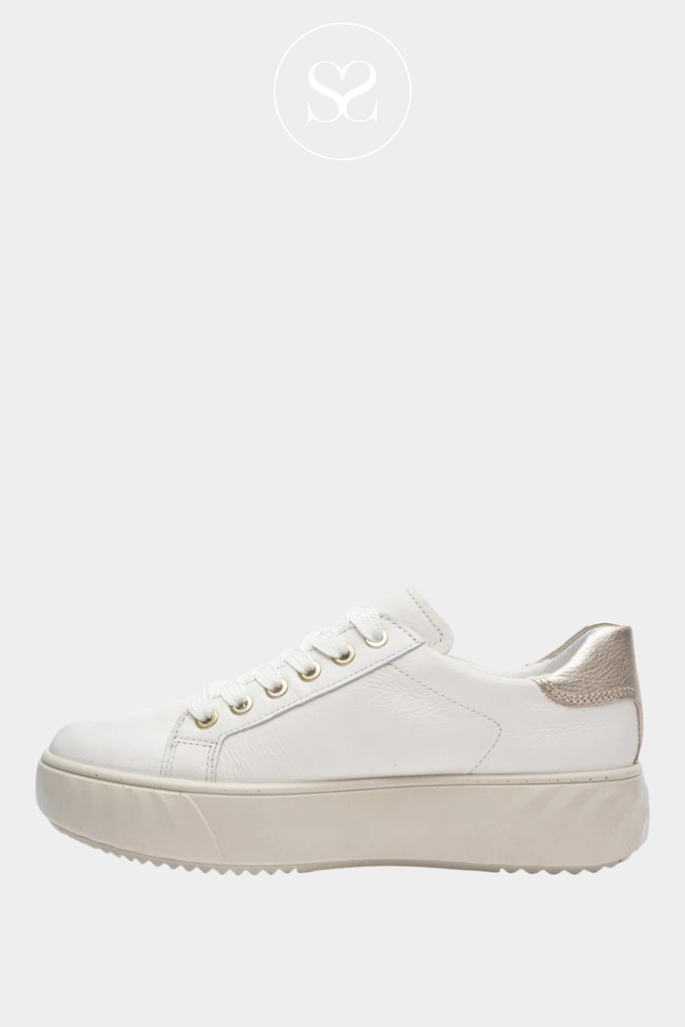 ARA 12-46523 off white chunky trainers. Laces, cushioned insole, metallic heel grip and flatform sole.