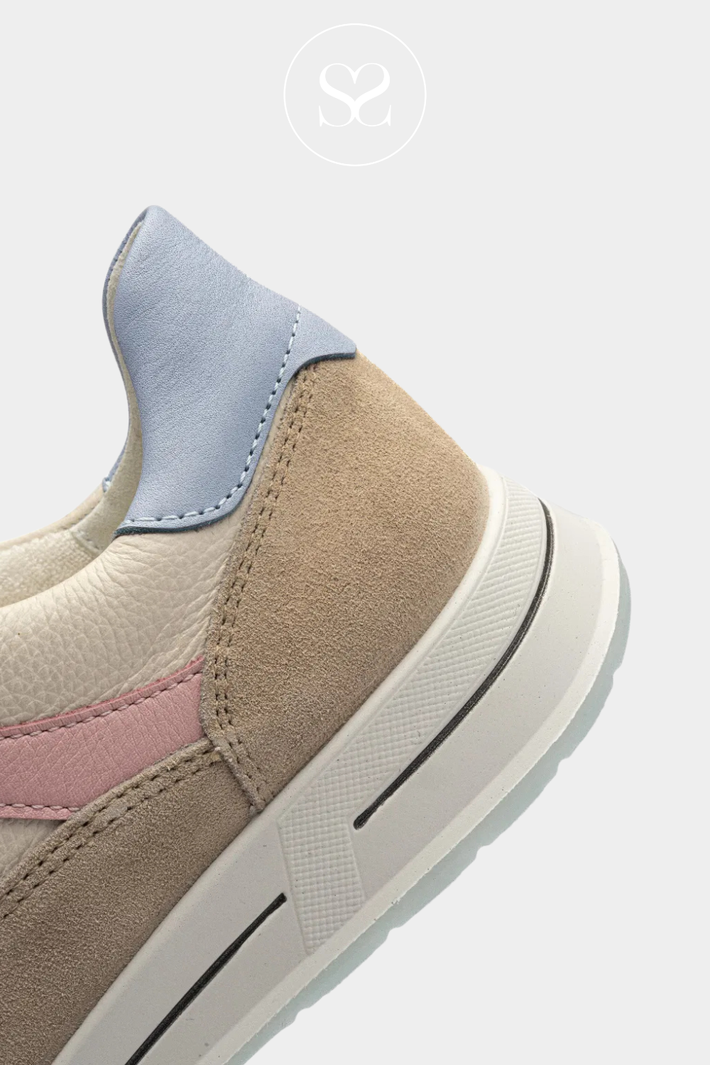 Multi- coloured runners. Comfortable walking shoes. Laces and side zip for perfect fit. 