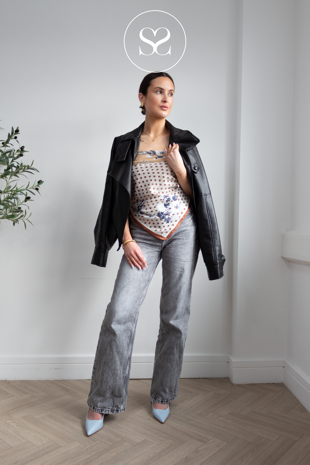 model wearing blue bianco slingback heels