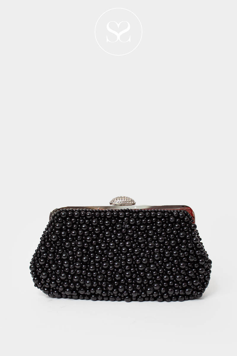 BLACK BEADED PARTY OCCASSION CLUTCH WITH A SILVER CLASP