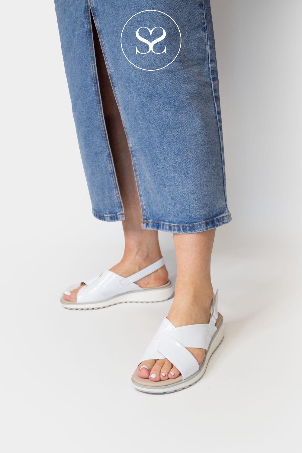 CAPRICE 9-28703-42 WHITE LEATHER FLAT SANDALS