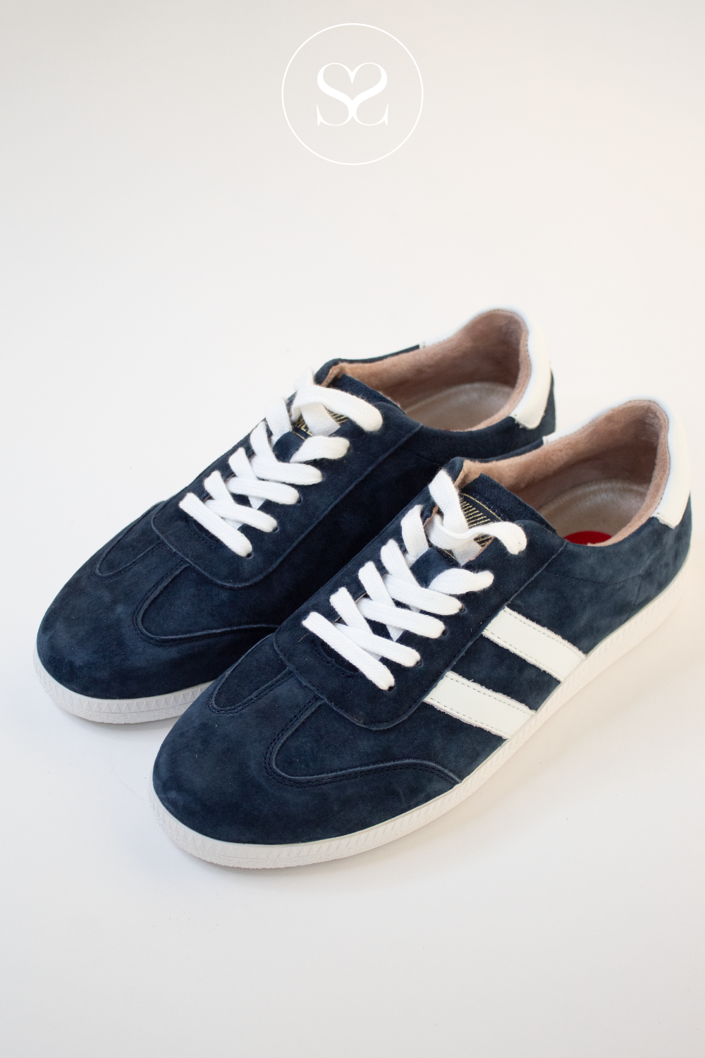 DRILLEYS FIFTY THREE NAVY SUEDE FLAT SLIMLINE FASHION TRAINERS WITH WHITE STRIPES AND LACES
