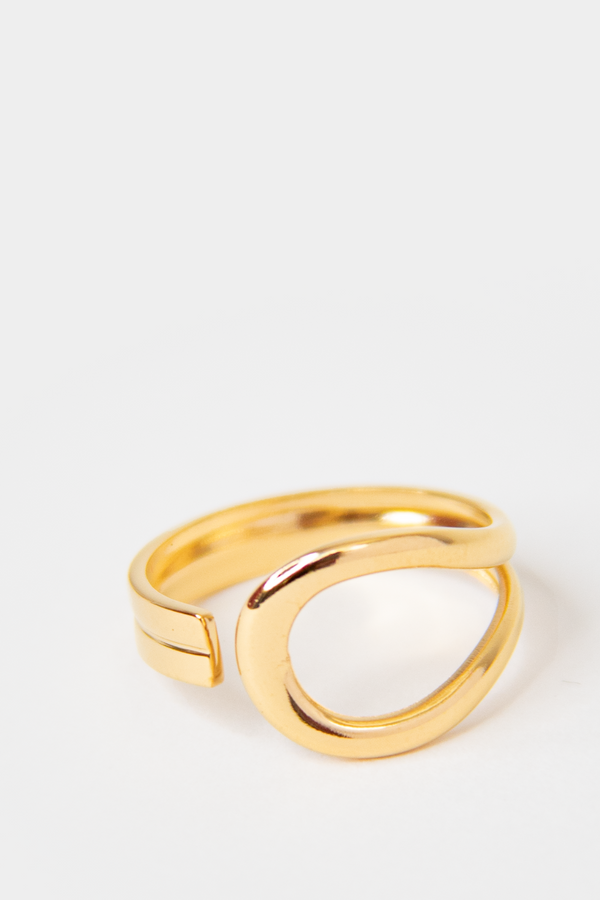 EMMY 10 GOLD SCULPTED ADJUSTABLE CROSSOVER RING