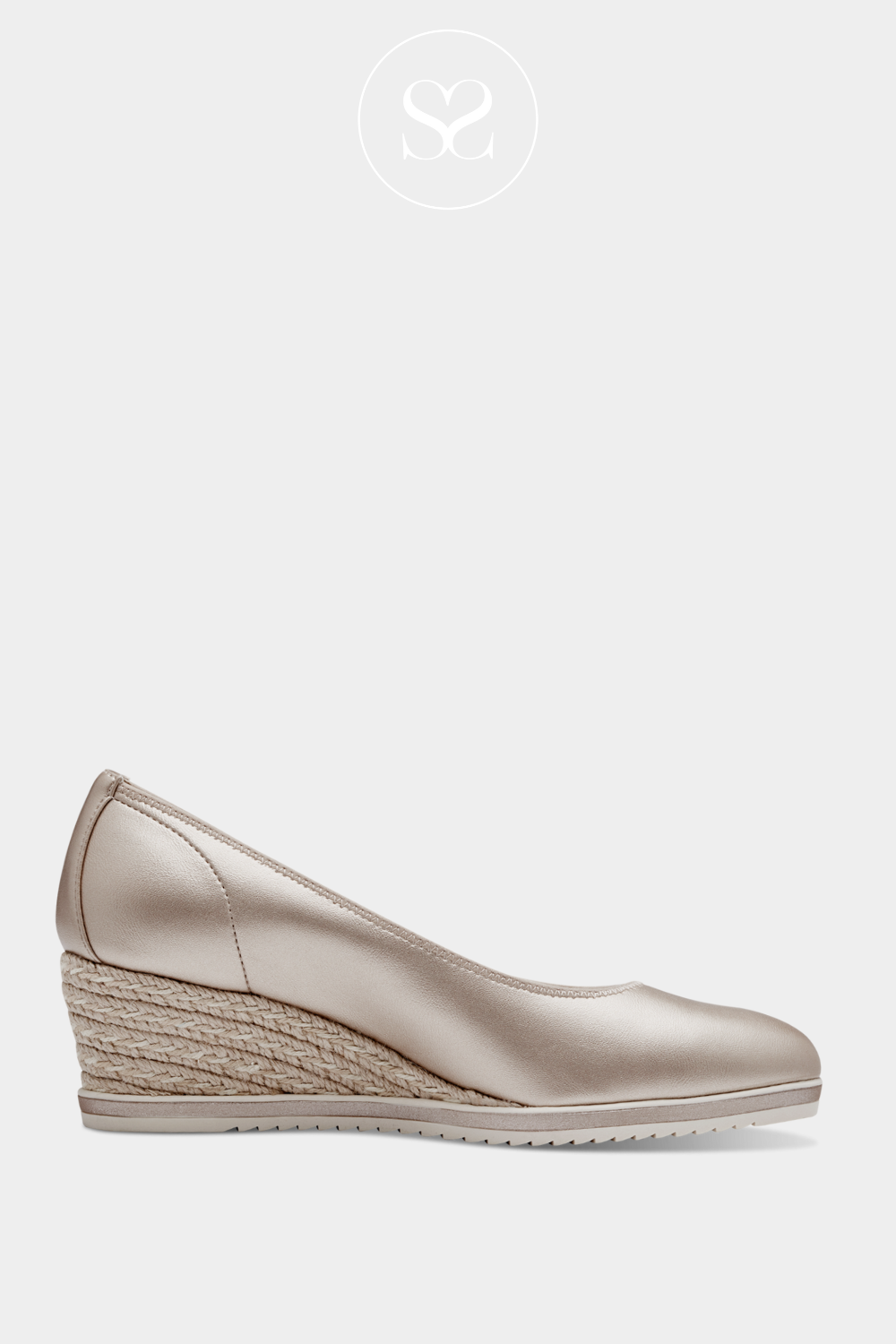 tamaris gold closed toe wedges with espadrille sole