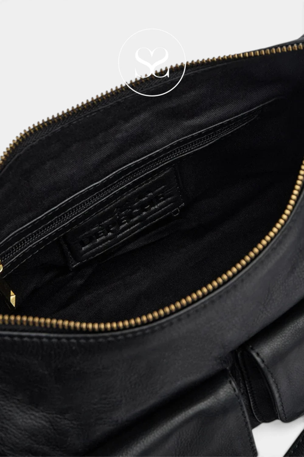 Depeche Black Leather with Gold Hardware Shoulderbag -17272
