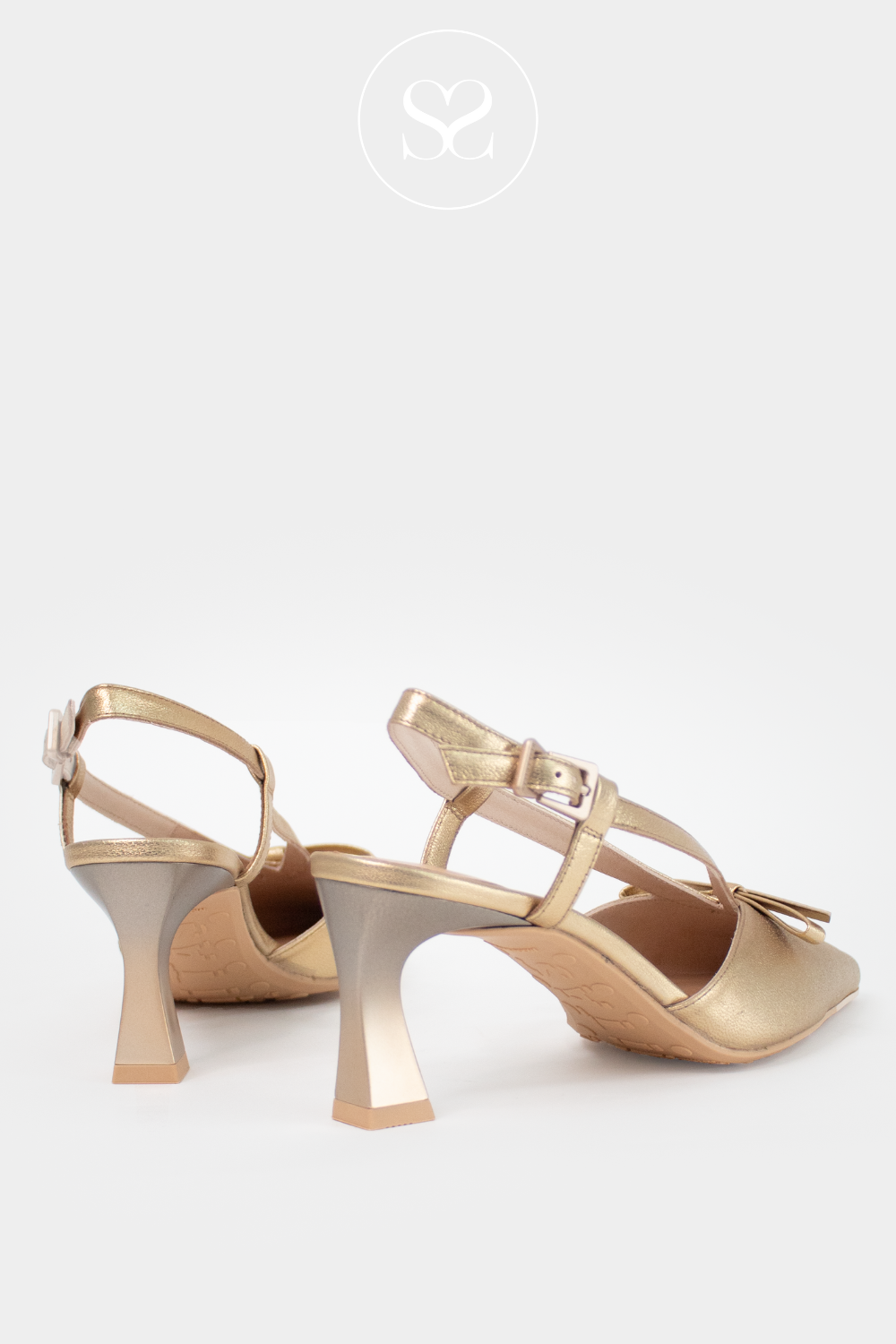 Hispanitas mid heel, high heels. Sculpted wider base heel. Slim block heels. Adjustable slingback strap, pointed toe, bow feature
