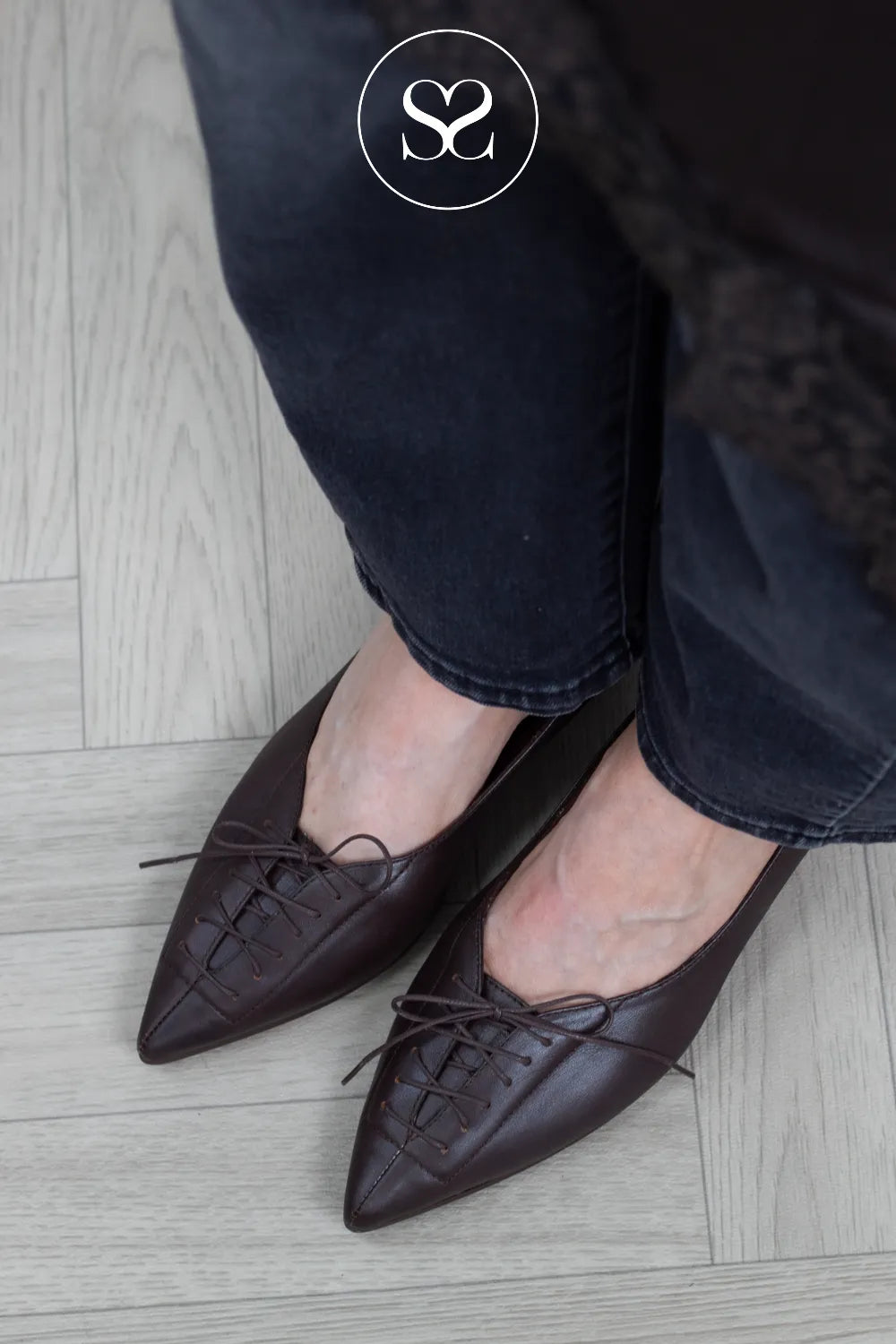 Hispanitas Brown Block Heel Shoes HI265139