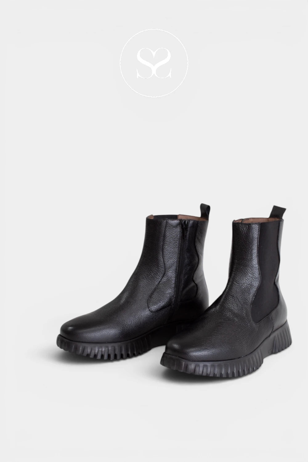 Wonders Black Chelsea Ankle Boots — A-4422 for Women - Ireland
