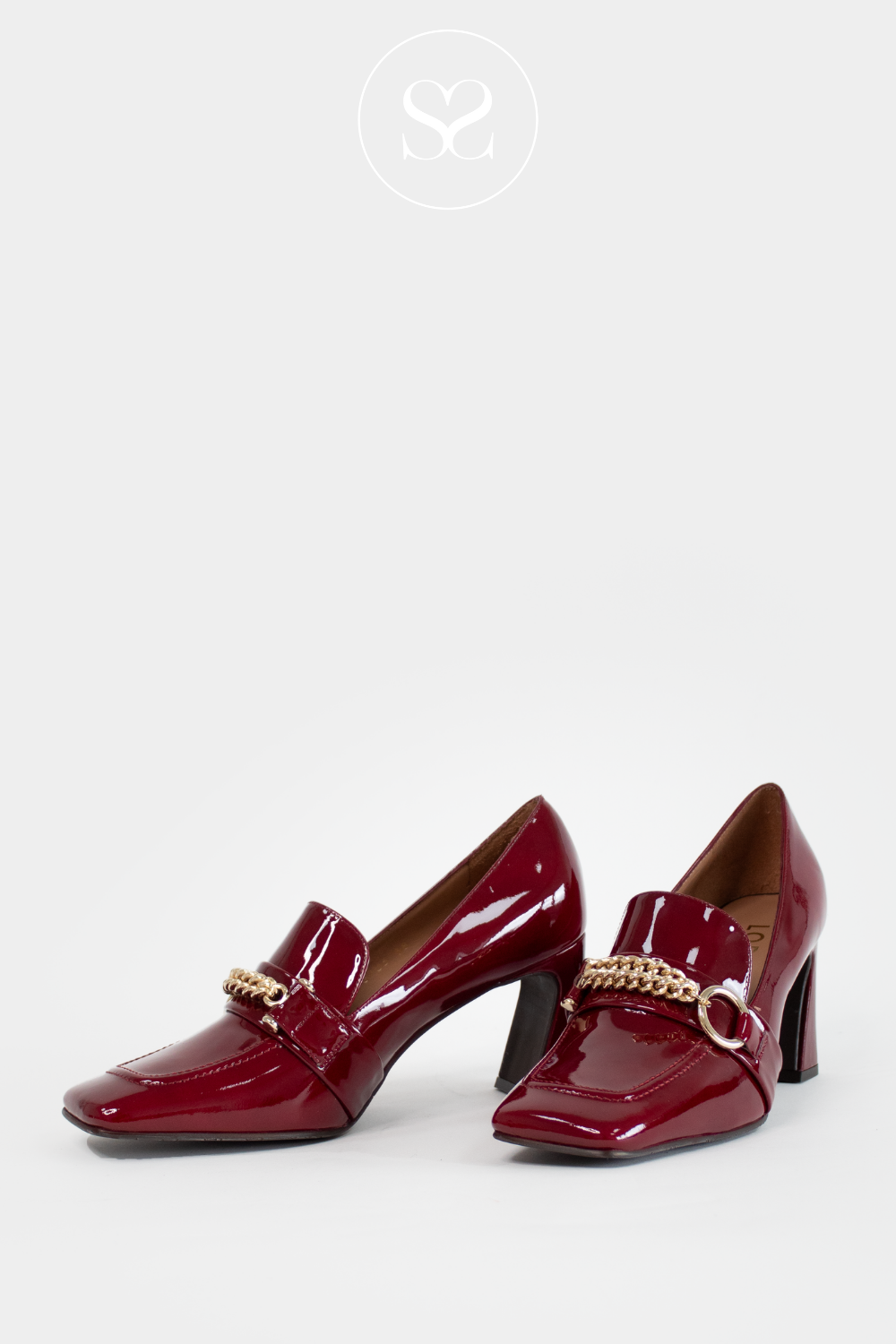 Link detail patent leather loafers store