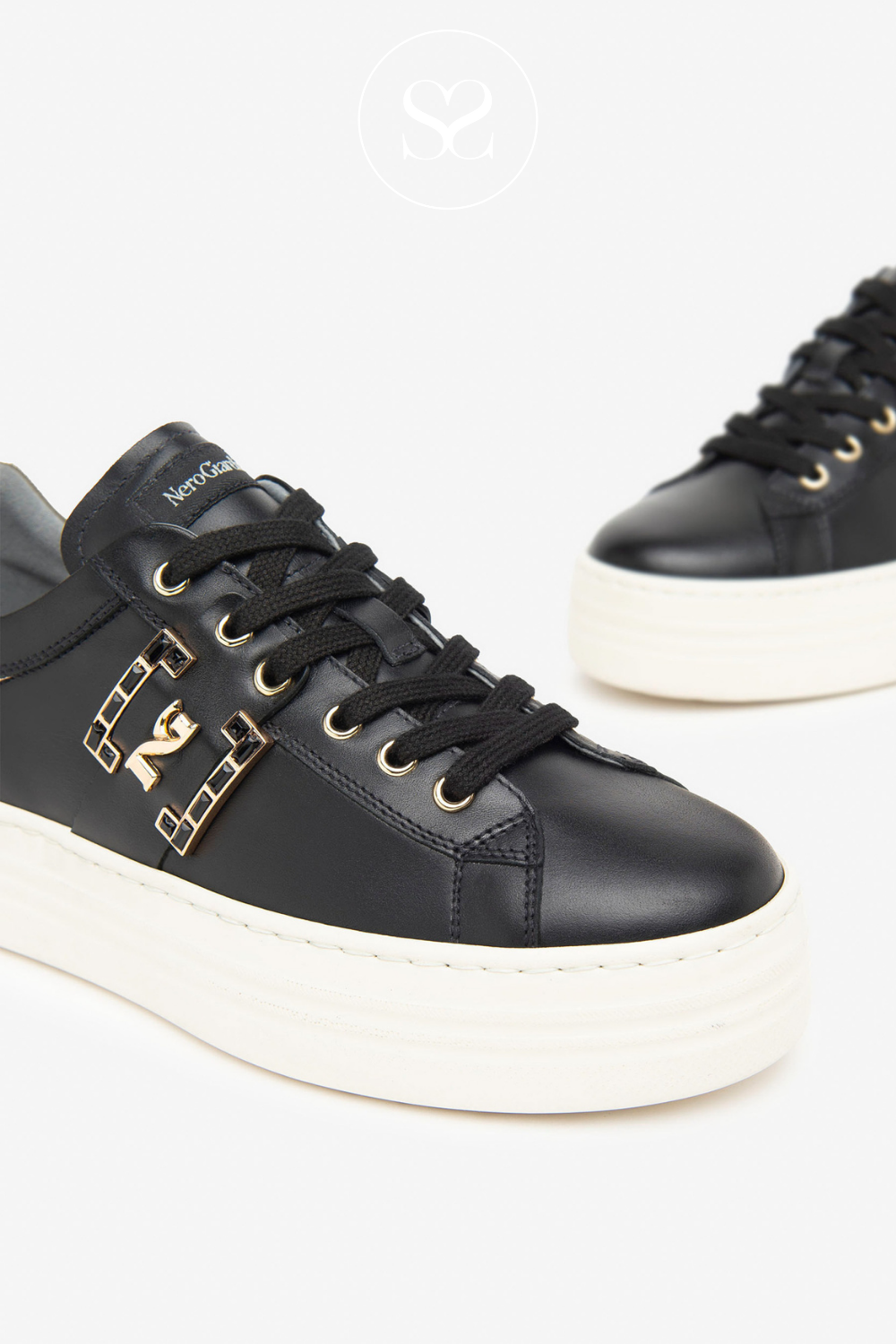 BLACK SNEAKERS WITH GOLD TRIM FOR WOMEN FROM NERO GIARDINI