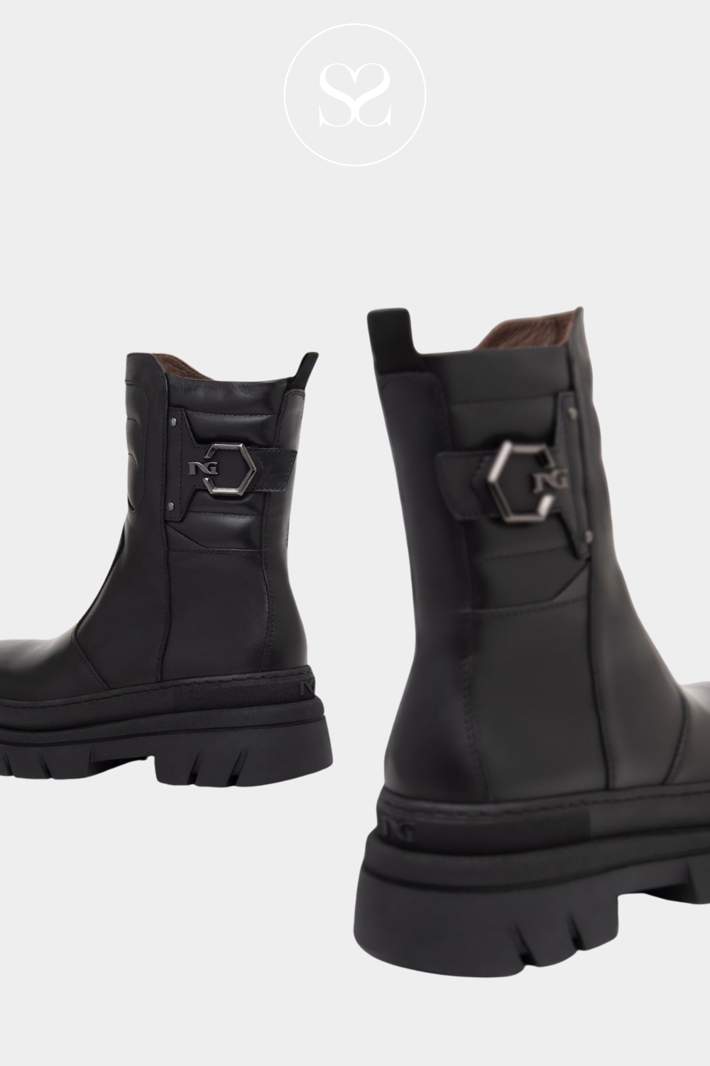 NERO GIARDINI I411931D BLACK LEATHER LACELESS BIKER BOOT WITH CHUNKY SOLE