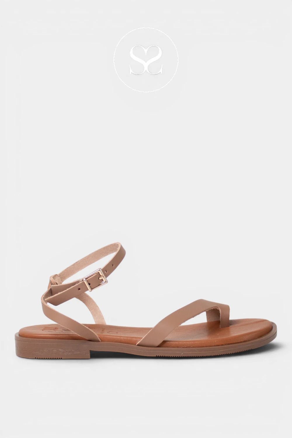 Comfortable flat tan sandals for women 