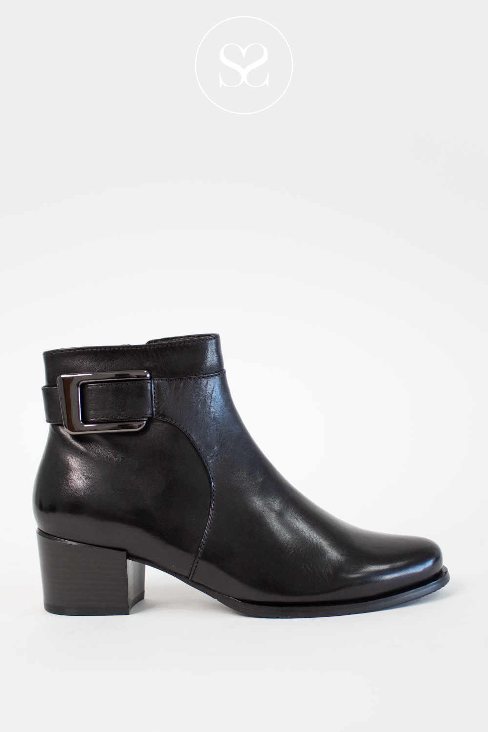 Women's short casual boots discount