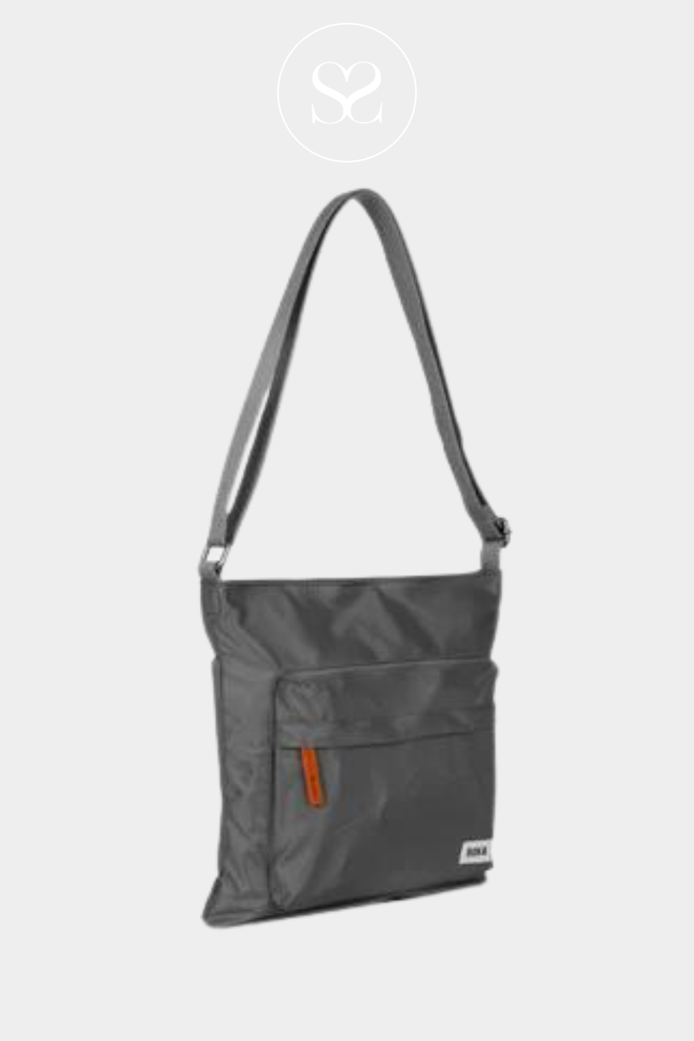 ROKA KENNINGTON B GRAPHITE(DARK GREY) CROSSBODY BAG