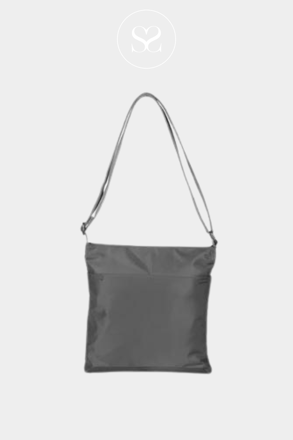 ROKA KENNINGTON B GRAPHITE(DARK GREY) CROSSBODY BAG