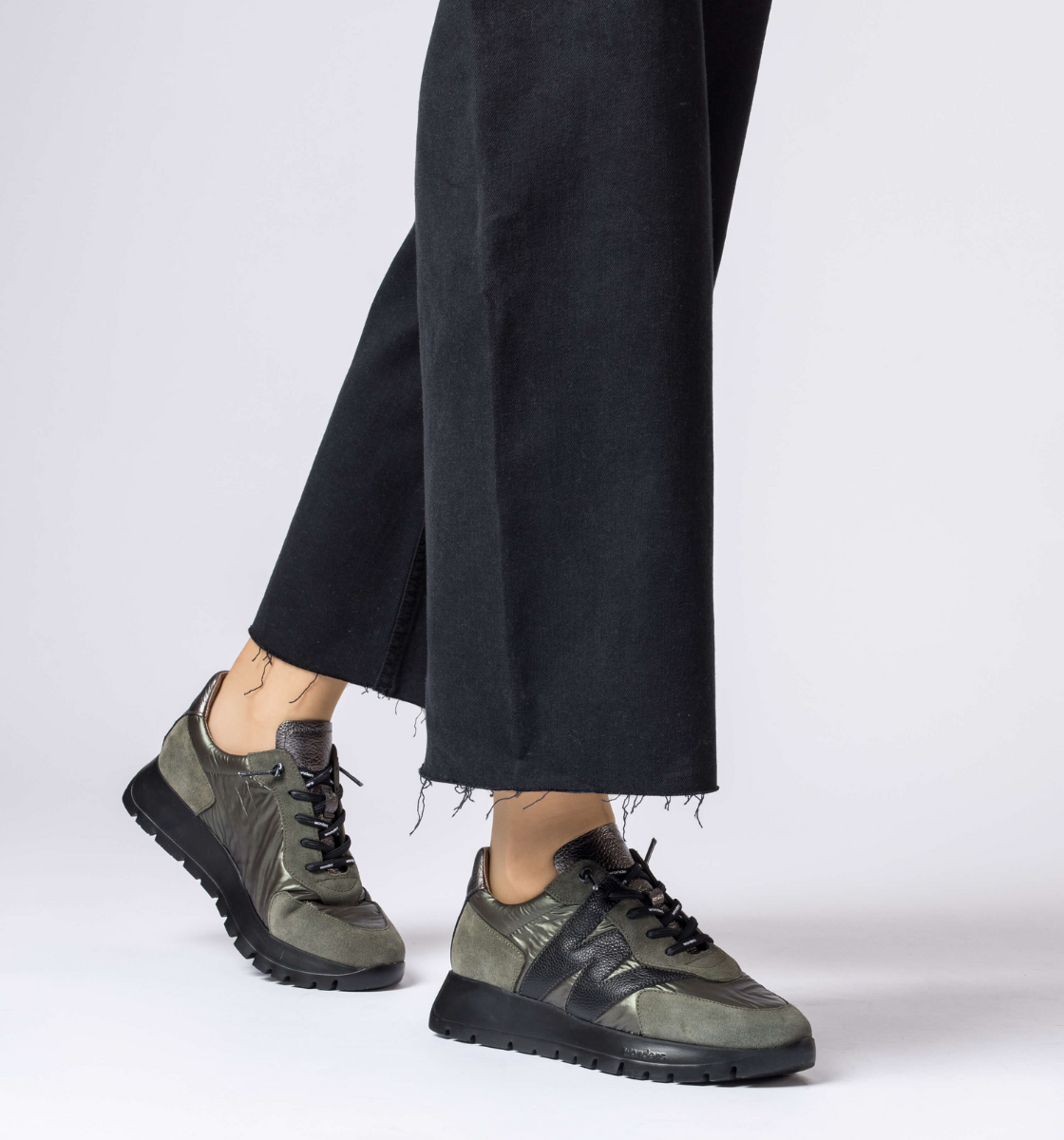 Buy Women s Trainers Ireland Comfortable Leather Trainers for Women