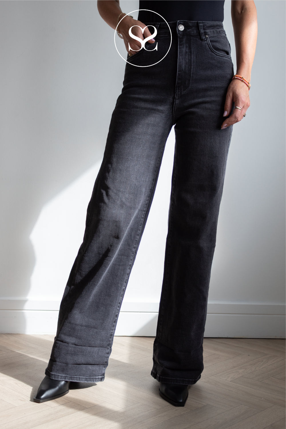 Washed Black Straight Relaxed Fit Jeans - Emile