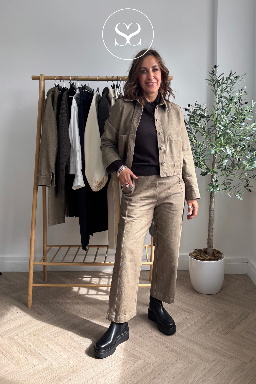 Brown Denim Carrot Fit Pants - Komori