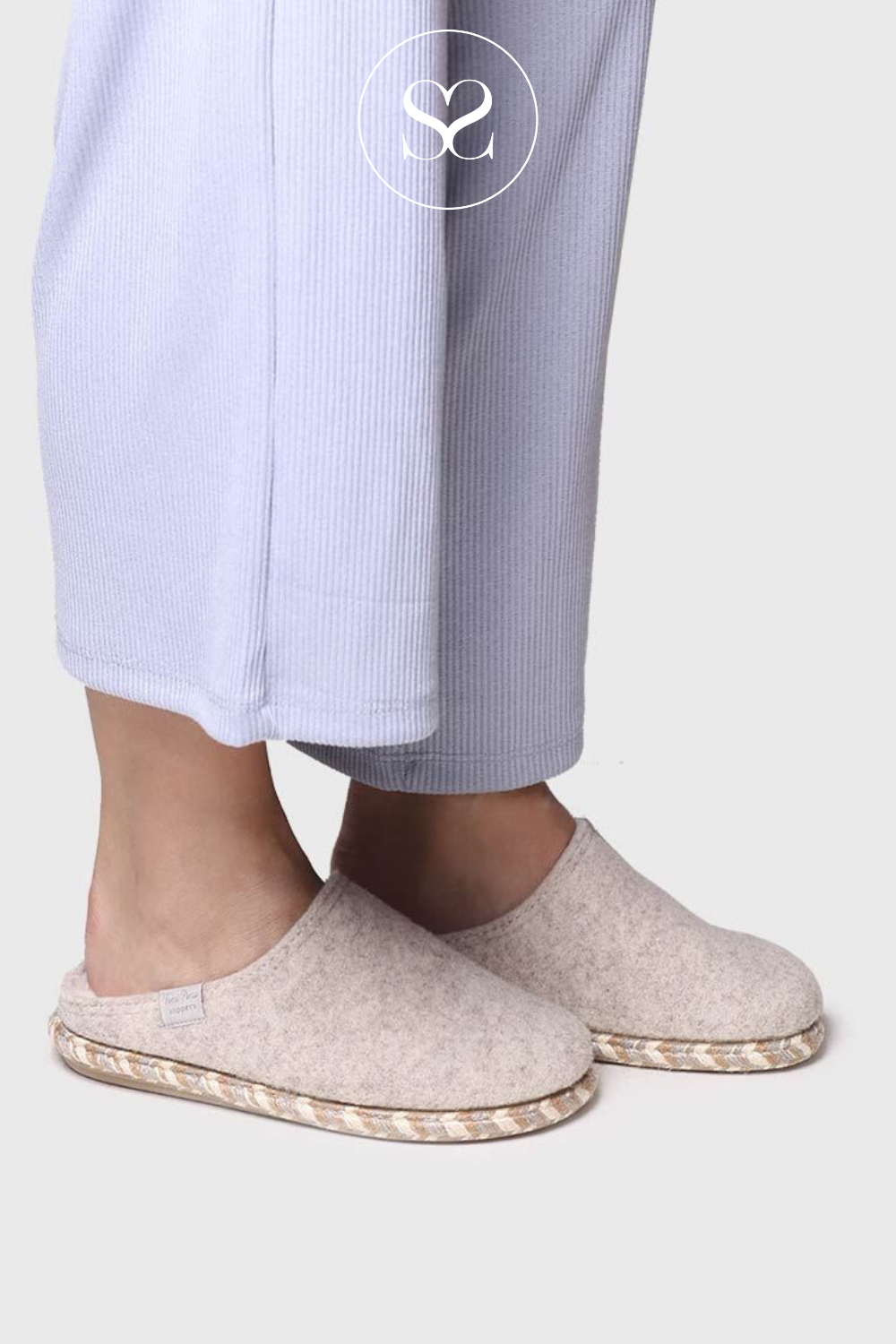 TONI PONS DELI FP ECRU WOOL LOOK SLIPPER 