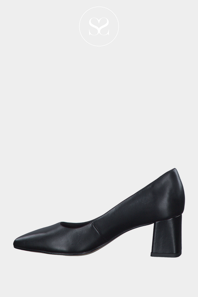 Block heel court shoes in Black leather from Tamaris