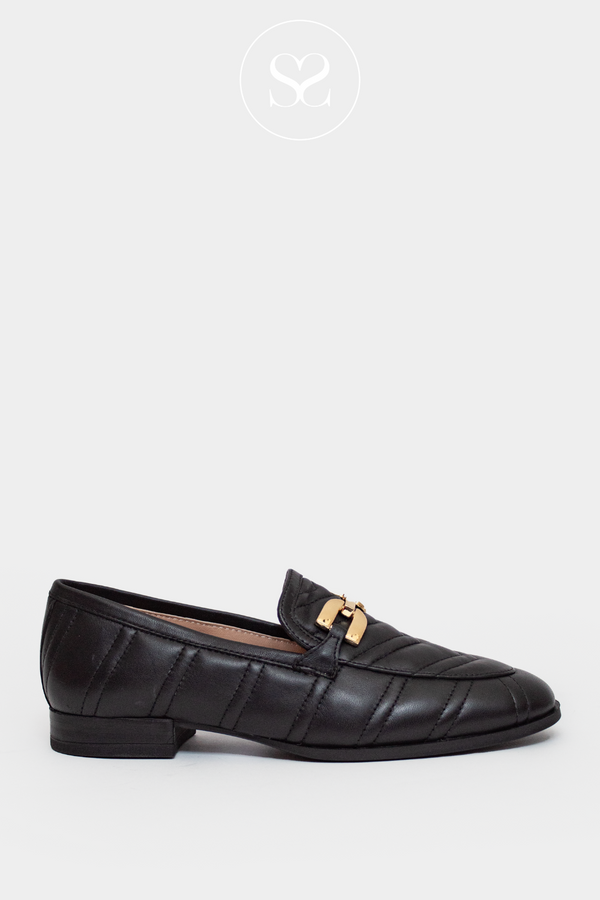UNISA DEXTER BLACK QUILTED LOAFER WITH GOLD CHAIN