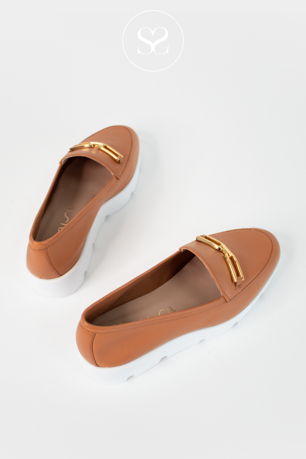 UNISA FAMO TAN LEATHER PLATFORM LOAFER