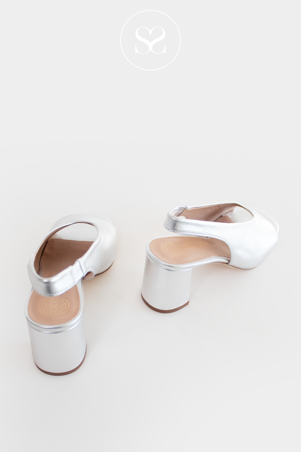 UNISA MONDY SILVER LEATHER BLOCK HEEL SLINGBACKS