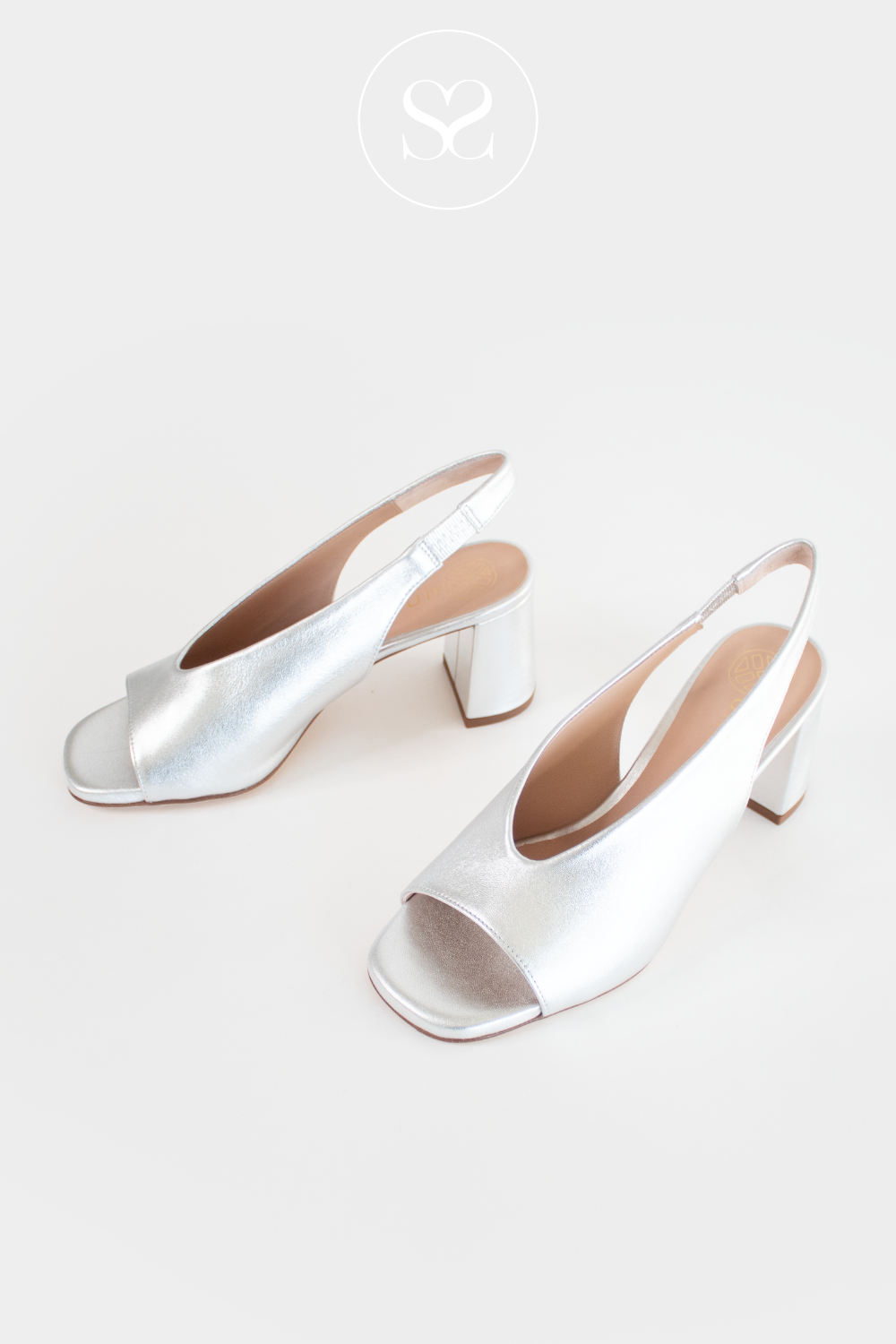UNISA MONDY SILVER LEATHER BLOCK HEEL SLINGBACKS