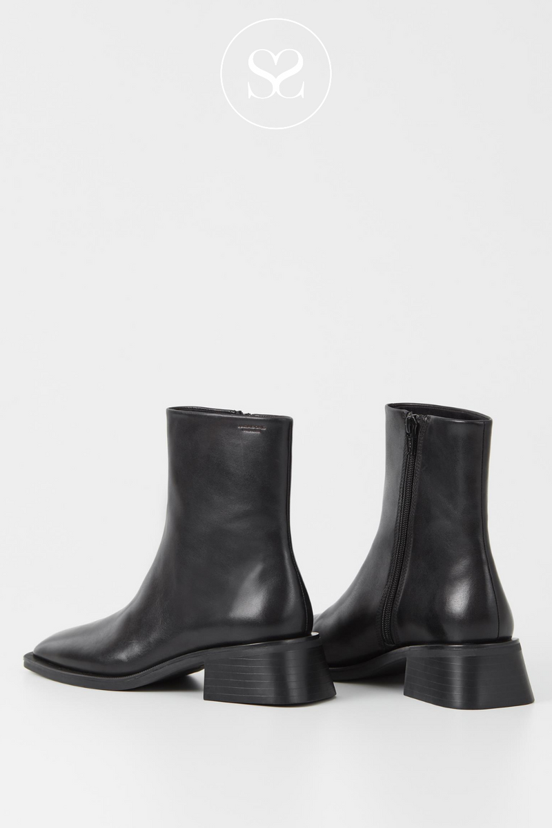 VAGABOND BLANCA BLACK LEATHER ANKL BOOT WITH INSIDE ZIP AND LOW BLOCK HEEL . SUITABLE FOR WORKWEAR.
