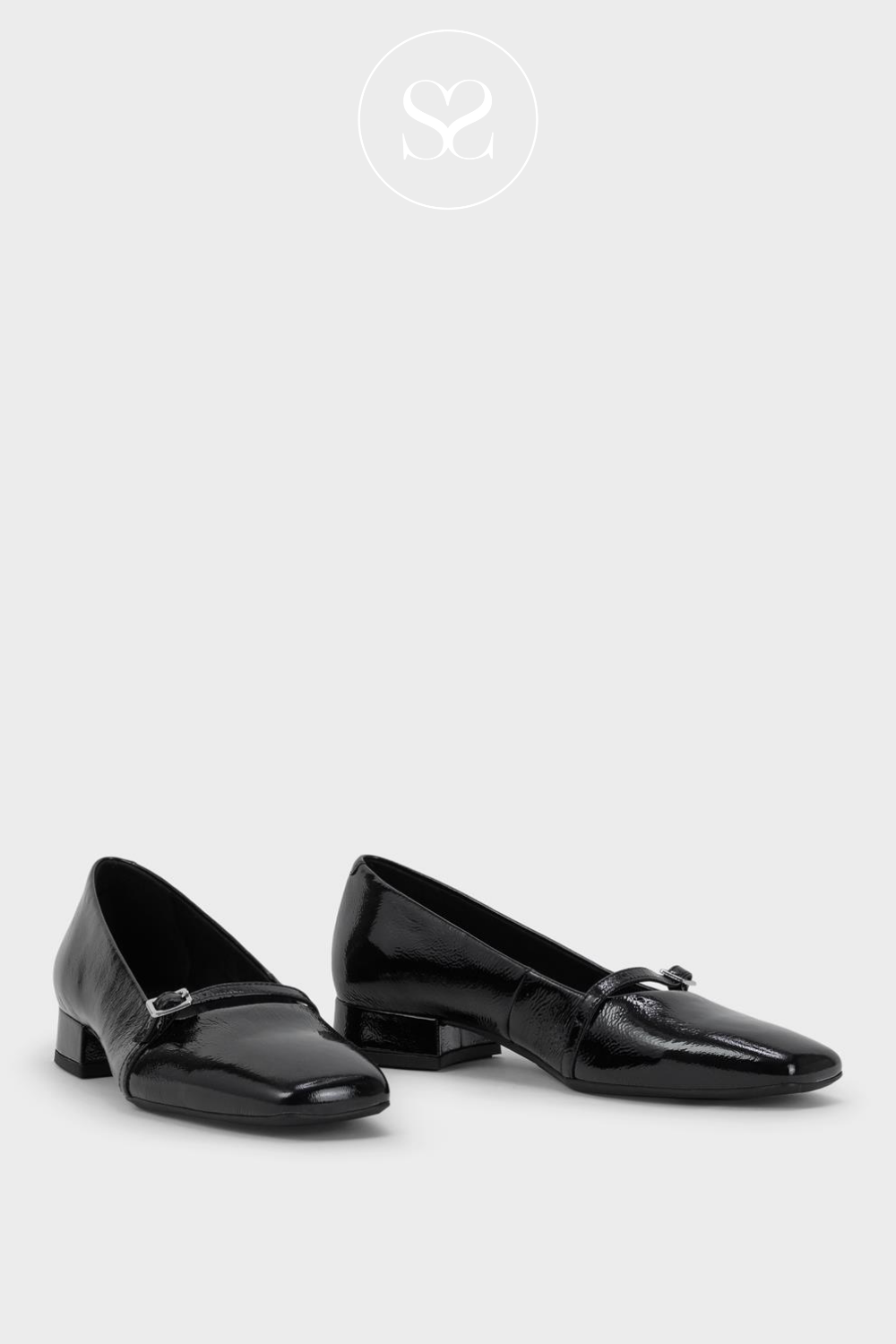 VAGABOND DEBBI 5818-160 BLACK PATENT LEATHER PUMPS