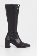 VAGABOND HEDDA BLACK LEATHER KNEE HIGH BOOTS WITH SLIGHTLY SQUARE TOE, INSIDE ZIP AND BLOCK HEEL. SUITABLE FOR WORKWEAR AND A SMART CASUAL LOOK.