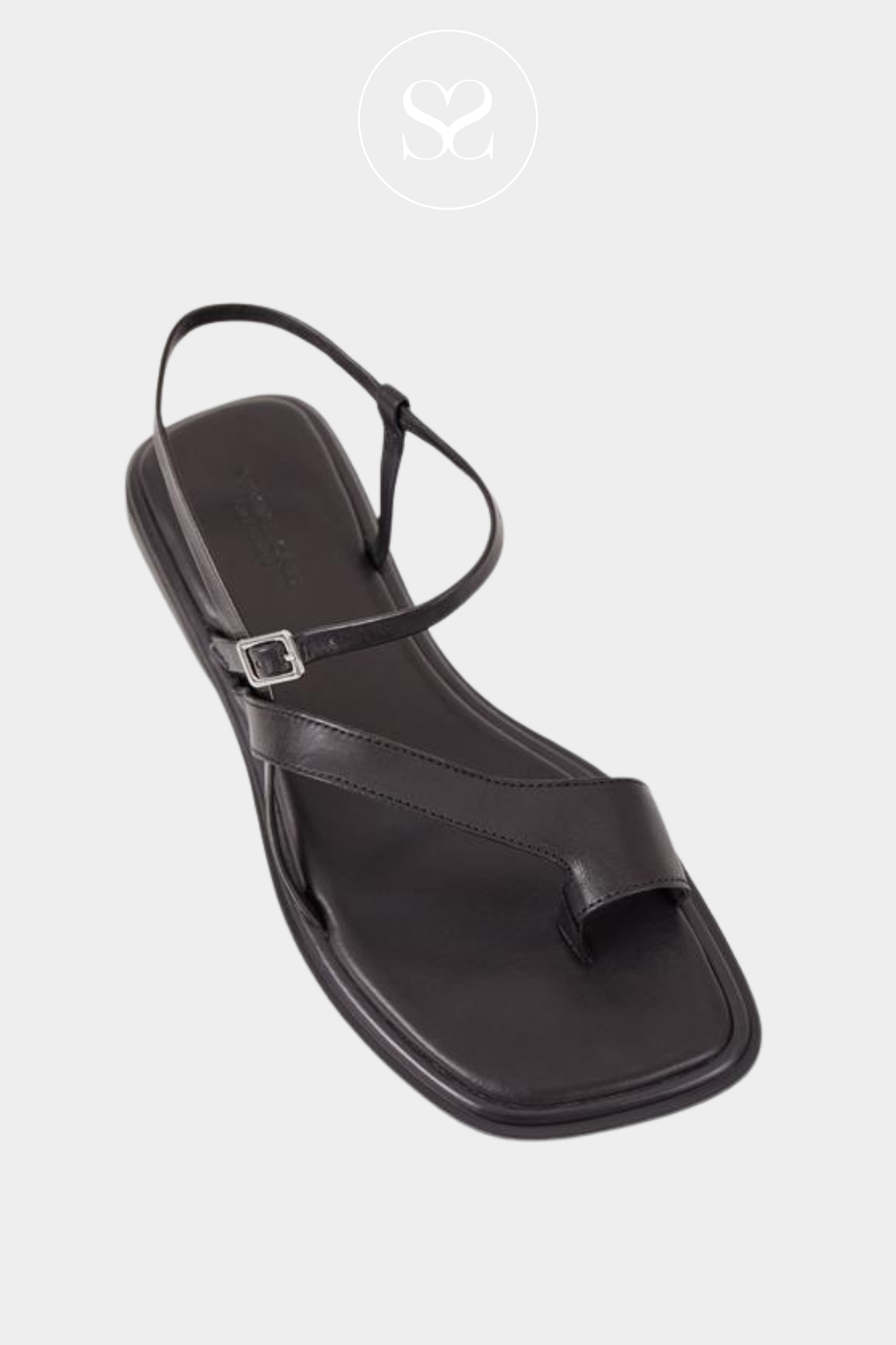 VAGABOND IZZY BLACK LEATHER SANDALS WITH PADDED INSOLES 