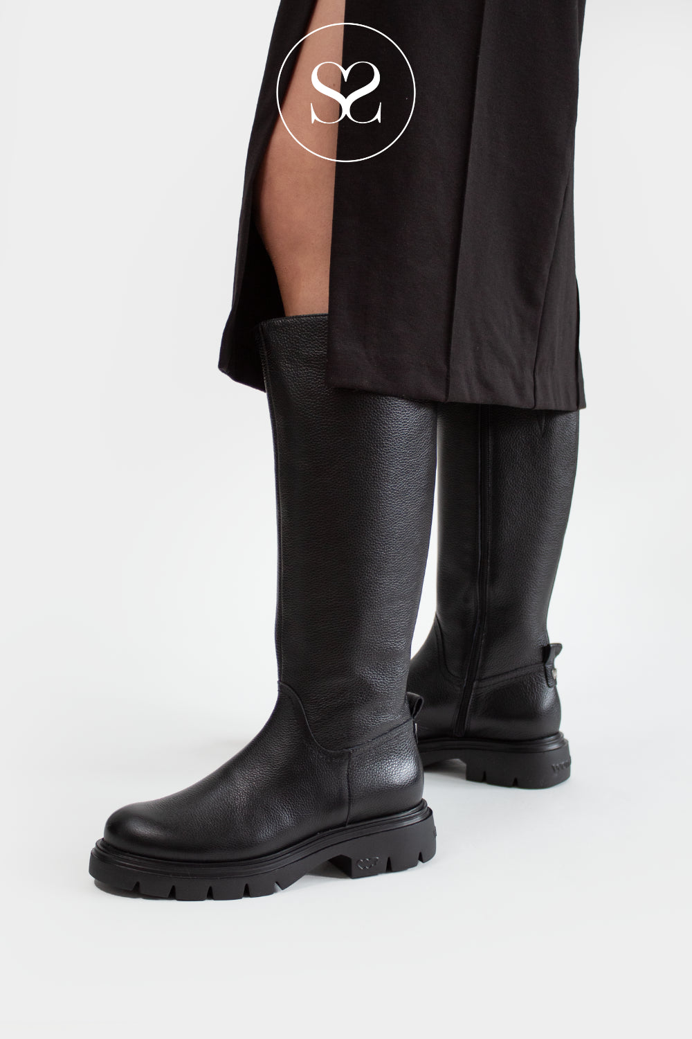 WONDERS BLACK CHUNKY KNEE HIGH BOOTS A-4304