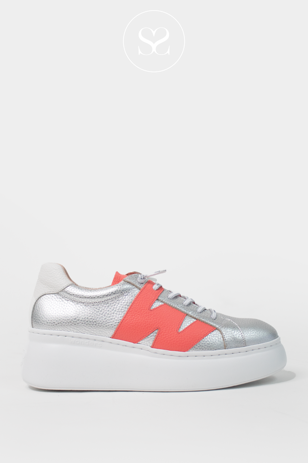 WONDERS A-2650 SILVER/PINK LEATHER PULL ON TRAINERS.