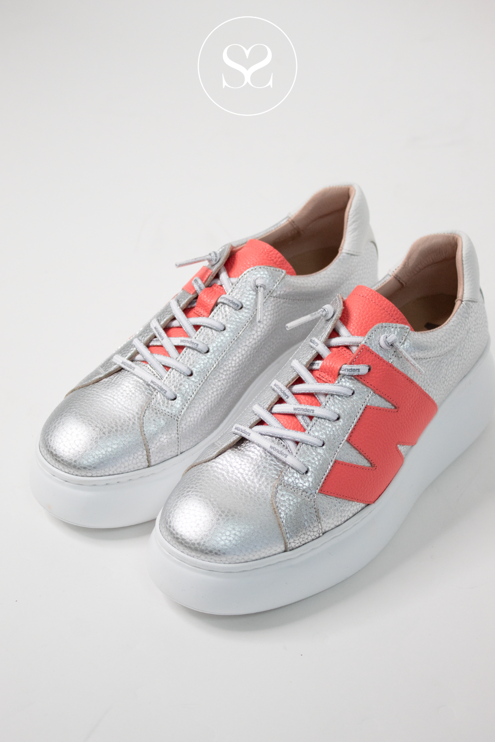 WONDERS A-2650 SILVER/PINK PULL ON TRAINER. SOFT. WONDERS SNEAKERS IRELAND.