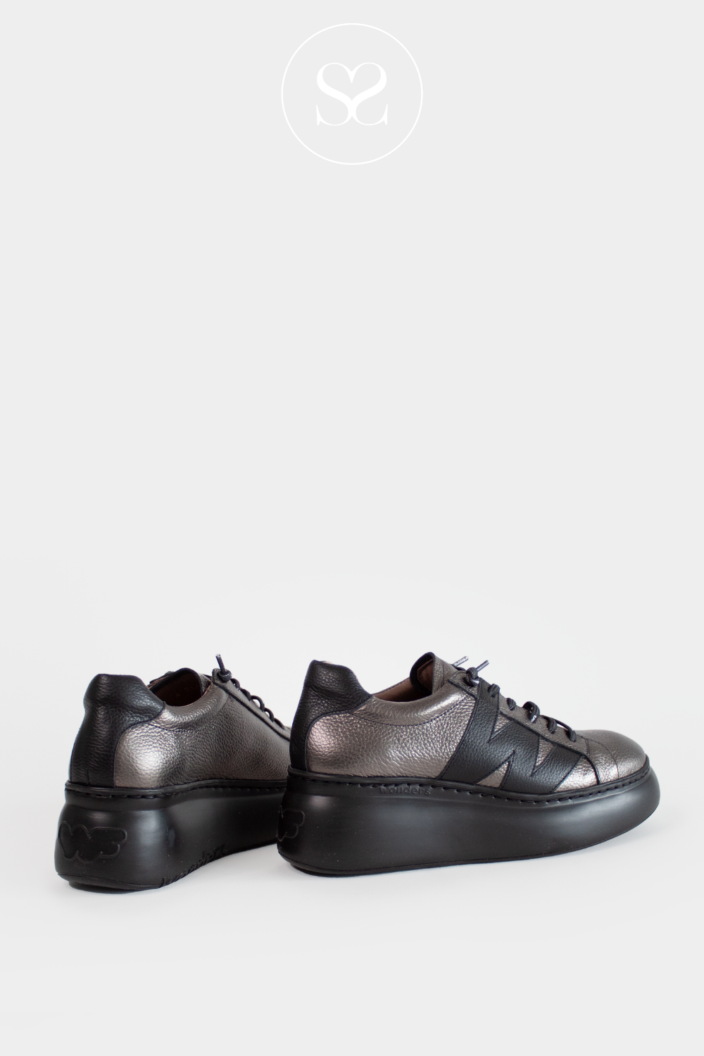 WONDERS A-2660 SILVER LEATHER PULL ON  WEDGE TRAINERS