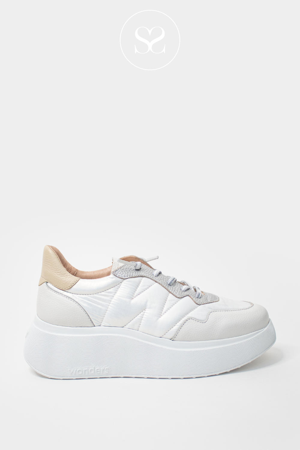 WONDERS A-3602 WHITE LEATHER CHUNKY PULL ON TRAINERS