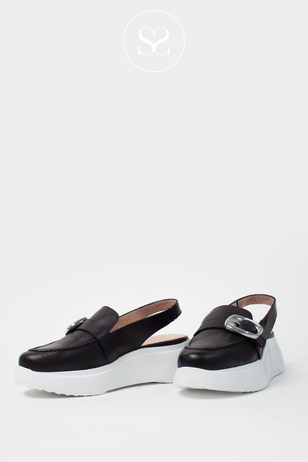 WONDERS A-3624 BLACK SLINGBACK LIGHTWEIGHT LOAFER. LIGHTWEIGHT AND SOFT.