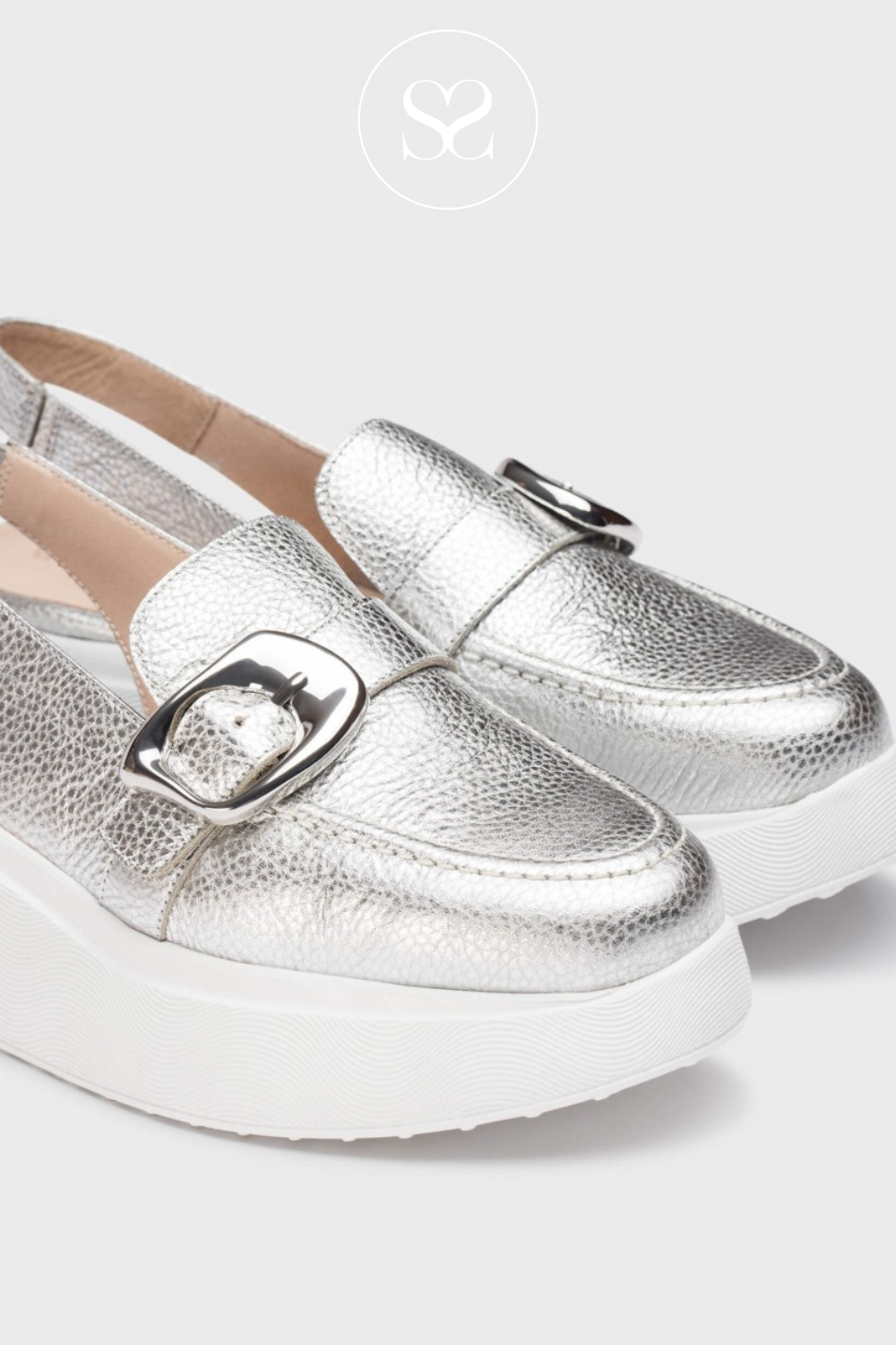 WONDERS A-3624 SILVER/WHITE CHUNKY SLINGBACK LOAFERS