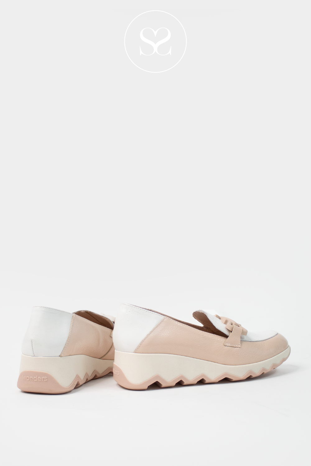 WONDERS C-7603 NUDE PATENT LEATHER WEDGE LOAFER. LIGHTWEIGHT AND SOFT.